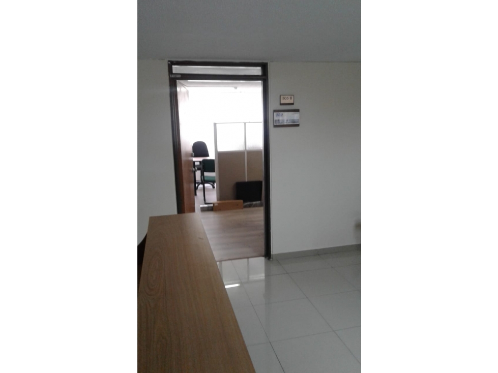 SE VENDE O SE ARRIENDA HERMOSA OFICINA EN CHAPINERO. A — foto 6