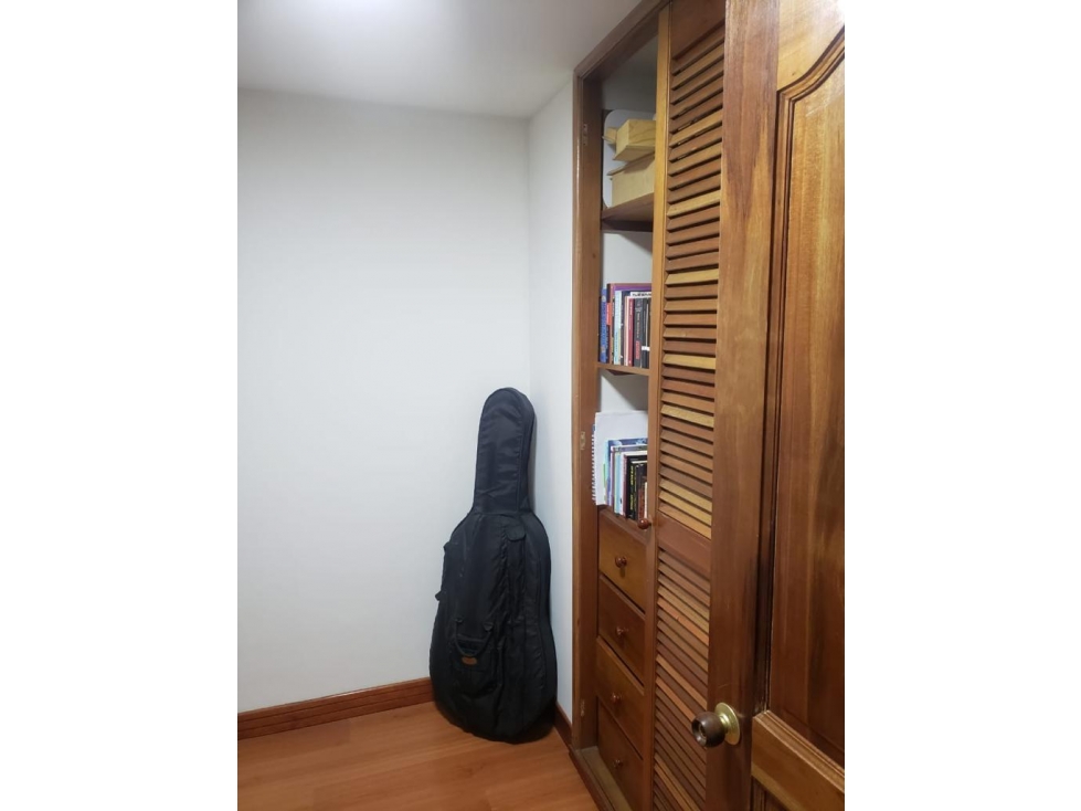 SE VENDE HERMOSO APARTAMENTO EN CHAPINERO ALTO. P — foto 4