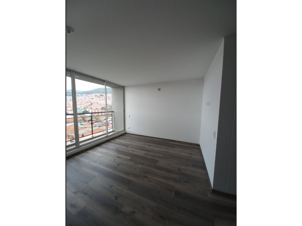 SE VENDE APARTAMENTO CON BALCÓN ARRENDADO EN SAN ANTONIO .P