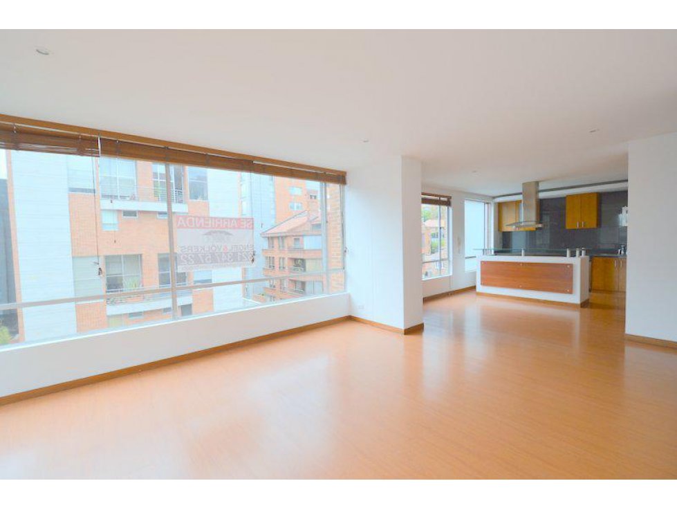 SE VENDE APARTAMENTO EN ROSALES.A