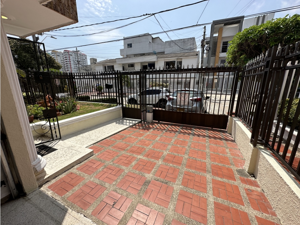 Barrio Paraíso, Barranquilla: Casa en Venta, 240 m2, 4 Alcobas
