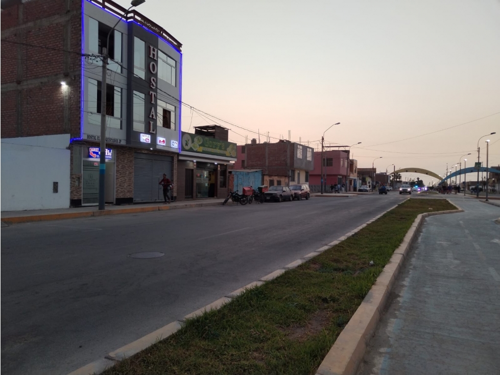 VENTA DE TERRRENO COMERCIAL EN AV. LA PLAYA VENTANILLA - 3