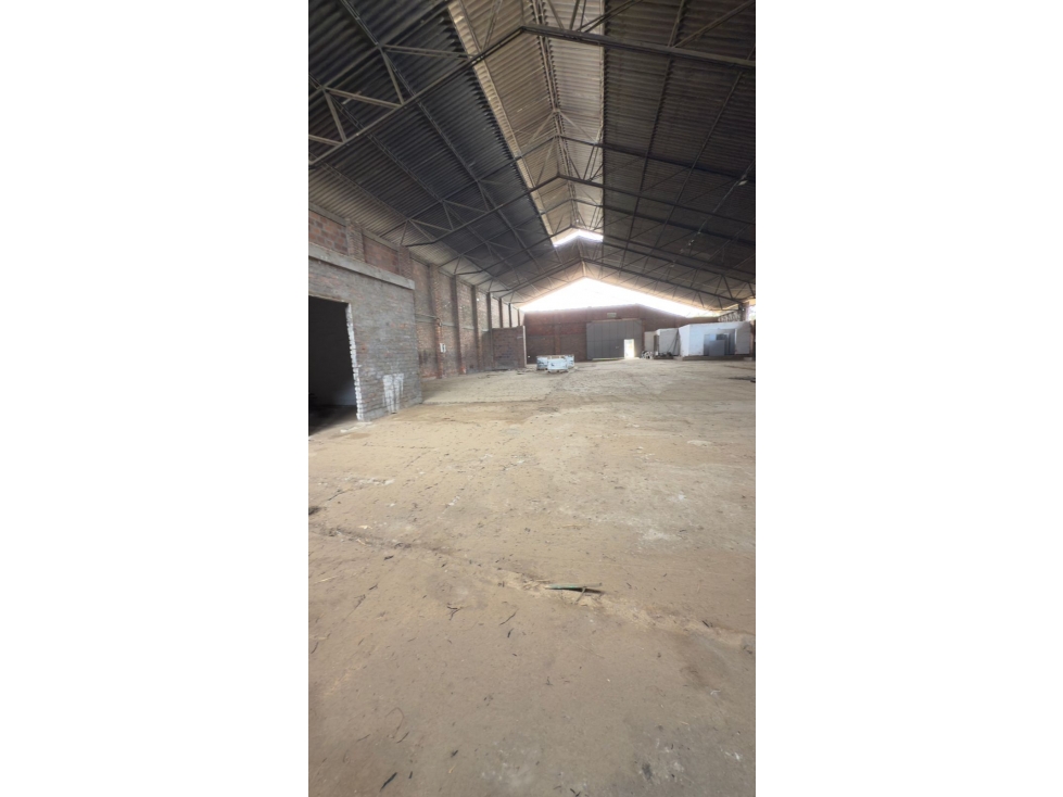 VENTA DE BODEGA EN GUABINAS YUMBO - 3