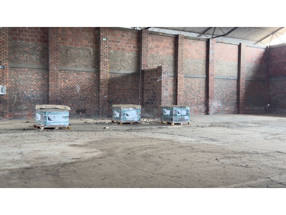 VENTA DE BODEGA EN GUABINAS YUMBO - 2