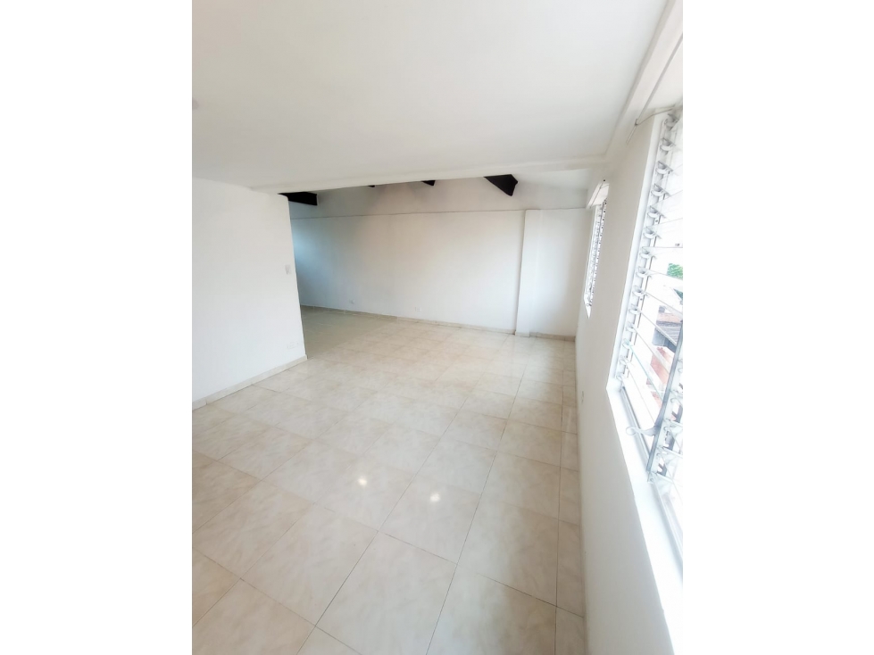 VENTA APARTAMENTO REMODELADO EL PEÑOS OESTE DE CALI.