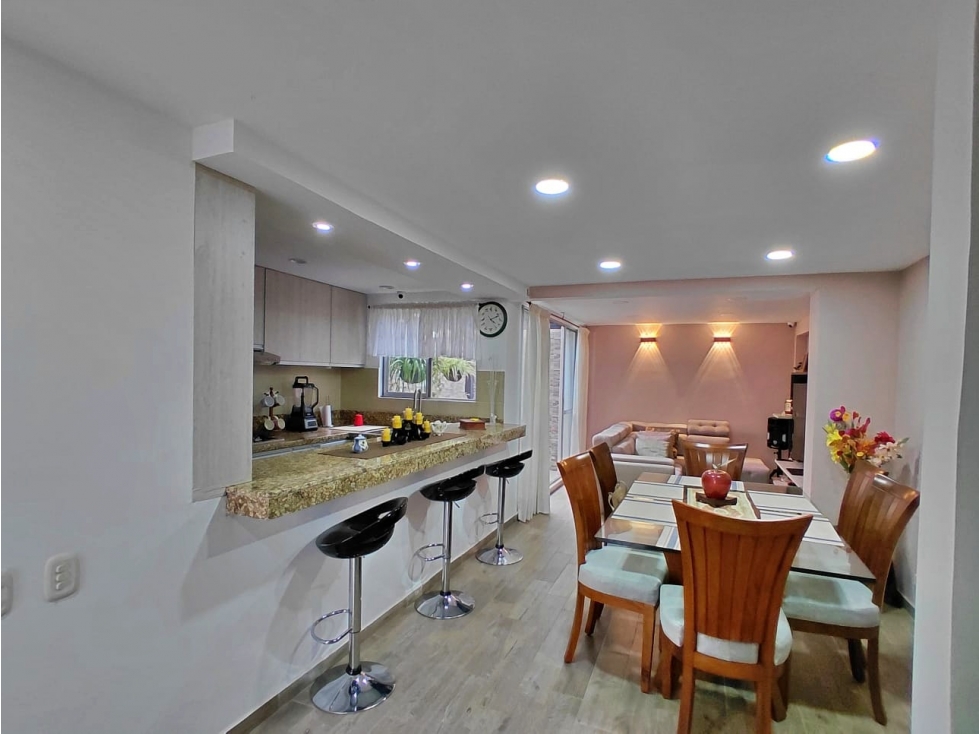 VENTA CASA REMODELADA CONDOMINIO CIUDAD COUNTRYJAMUNDI