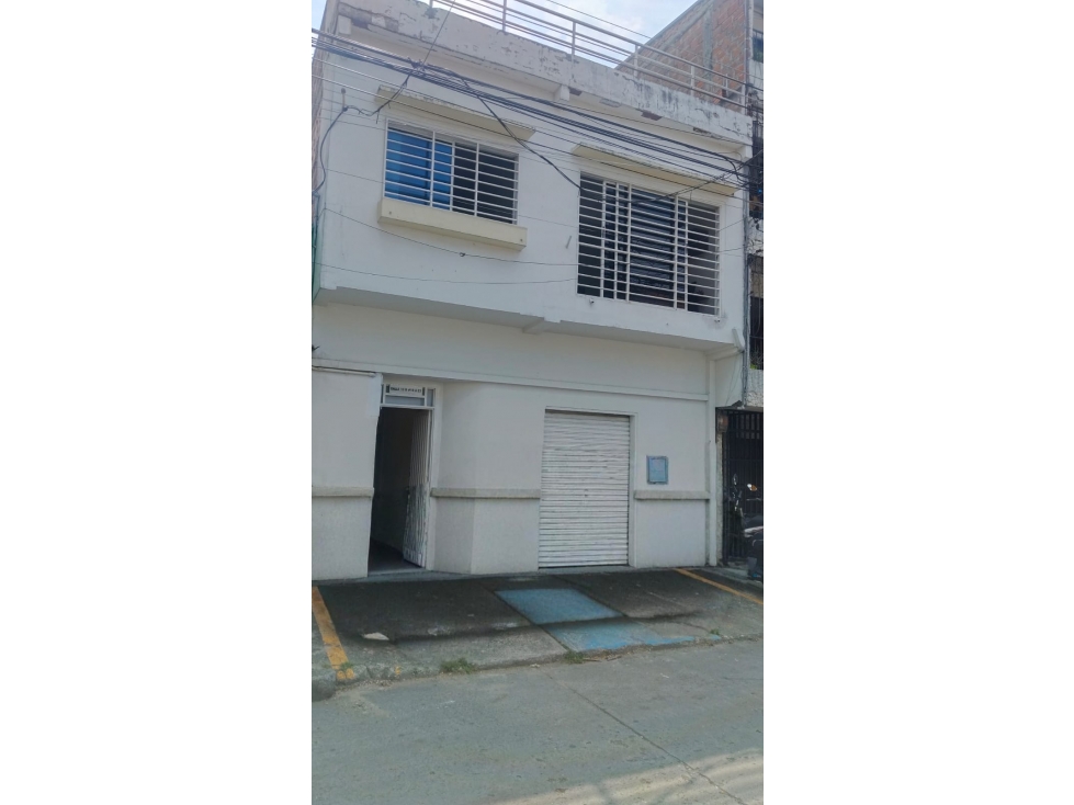 VENTA BODEGA CON LOCAL Y OFICINAS BARRIO GUAYAQUIL CALI
