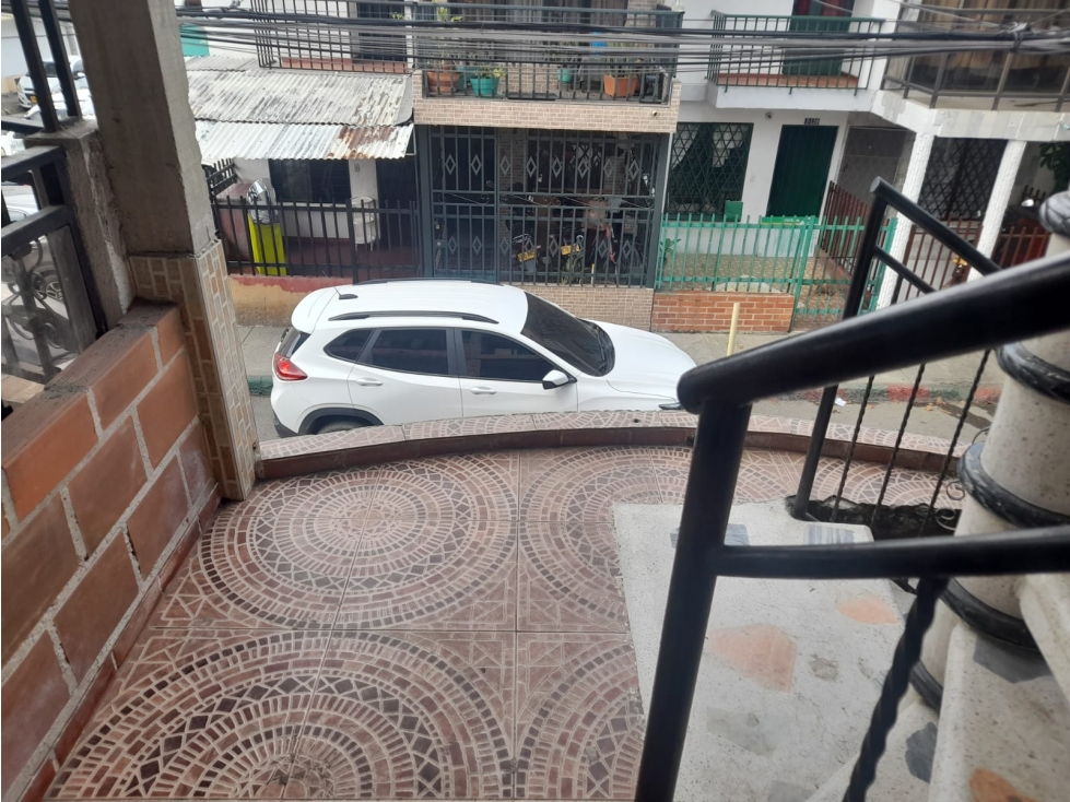VENTA CASA BIFAMILIAR BRISAS DE LOS ALAMOS CALI — foto 5