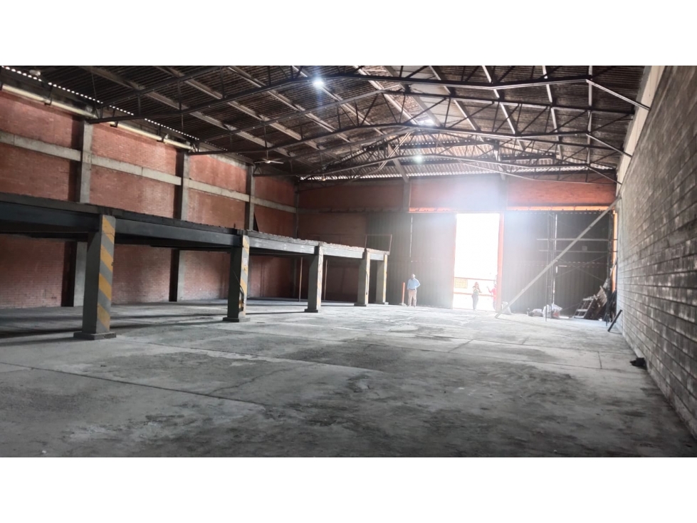 VENTA BODEGA CONDOMINIO LA NUBIA CANDELARIA - 1