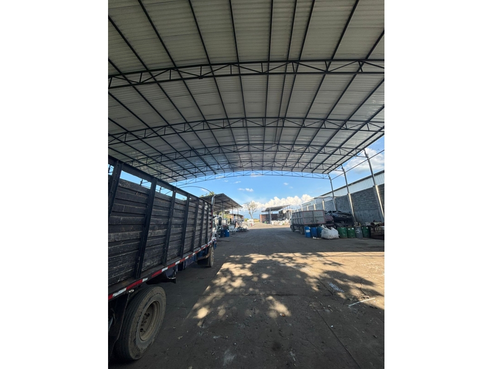 VENTA BODEGA LA DOLORES SECTOR CAUCASECO