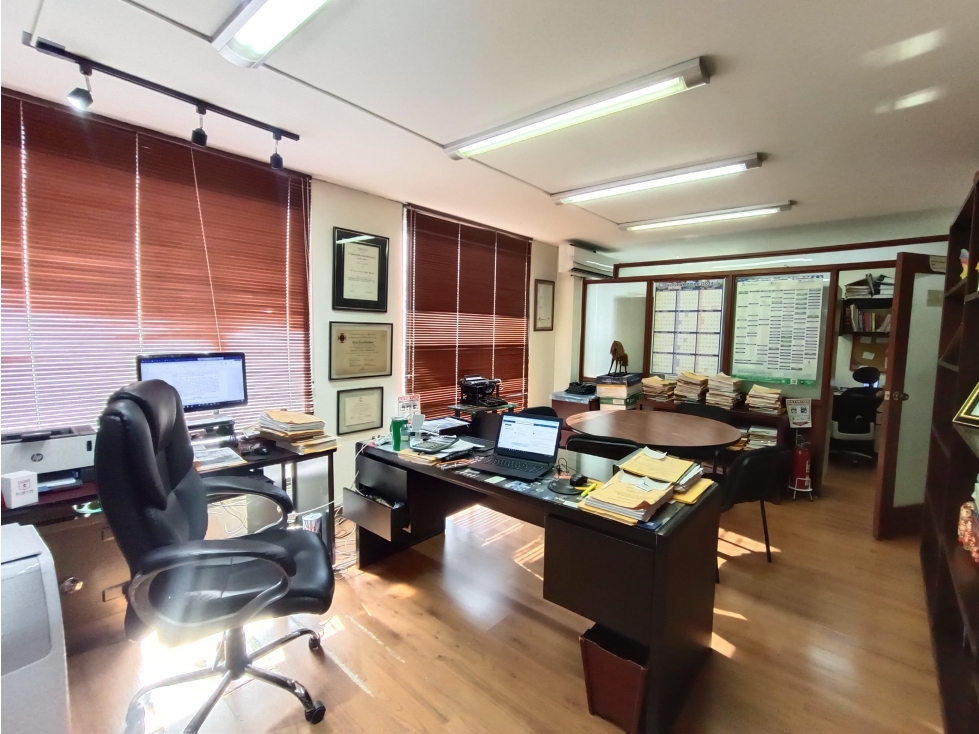 VENTA OFICINA CENTENARIO NORTE DE CALI