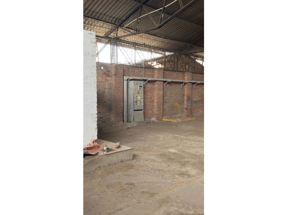 VENTA DE BODEGA EN GUABINAS YUMBO - 6