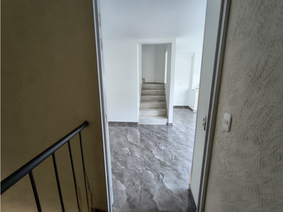 VENTA CASA TIPO TOWNHOUSE PARQUE BAMBU AV. SACHAMATE JAMUNDI — foto 2