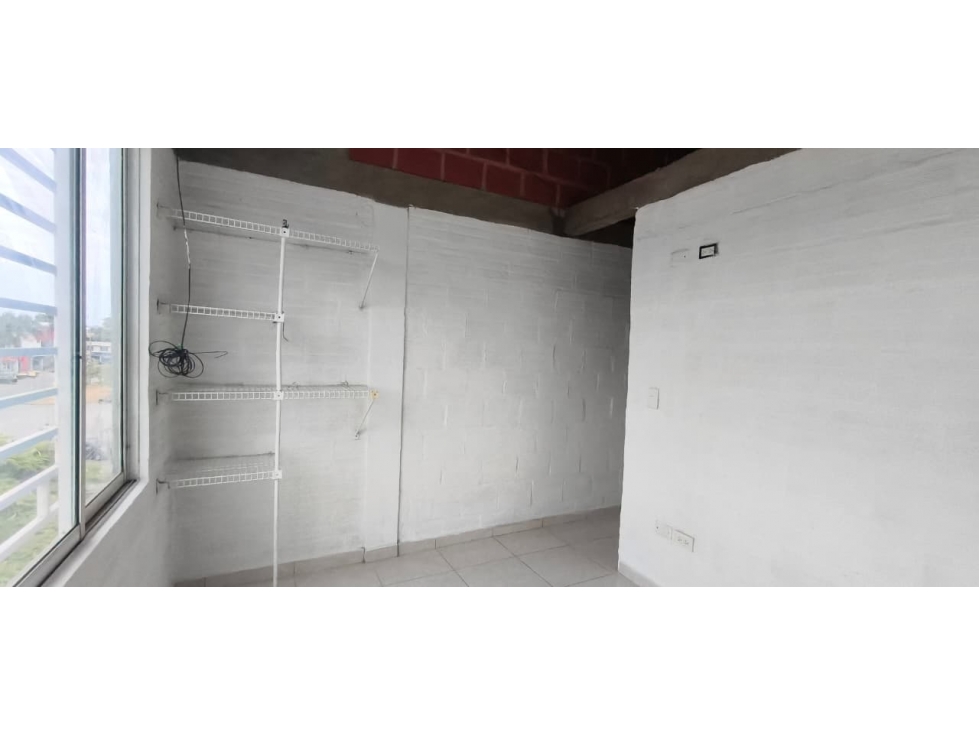 Arriendo apartaestudio servicios incluidos ciudad modelo Cali. — foto 5