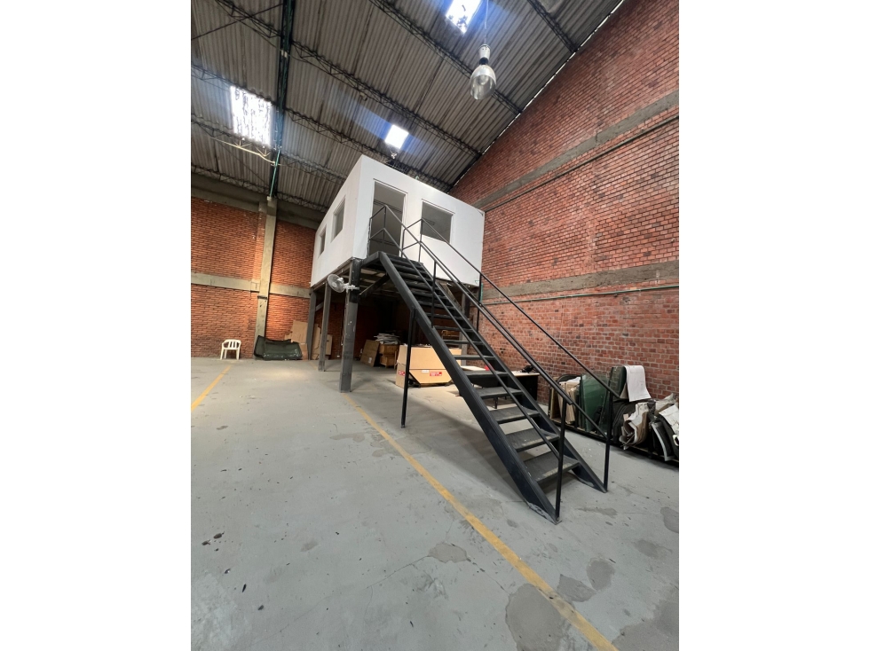 ARRIENDO BODEGA BARRIO POPULAR CALI — foto 4