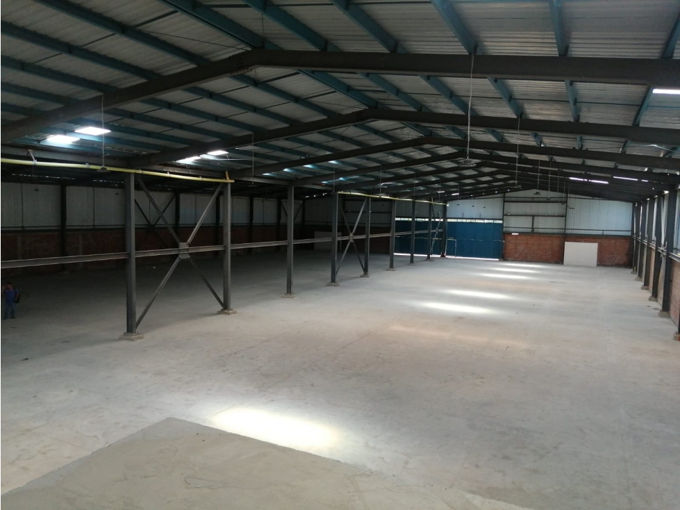 VENTA DE BODEGAS ZONA LA DOLORES - 1