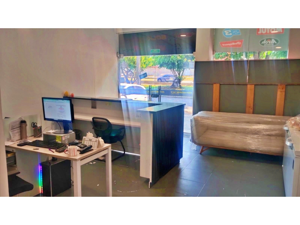 VENTA LOCAL CON OFICINAS BARRIO LA FLORA AVDA SEXTA NORTE DE CALI