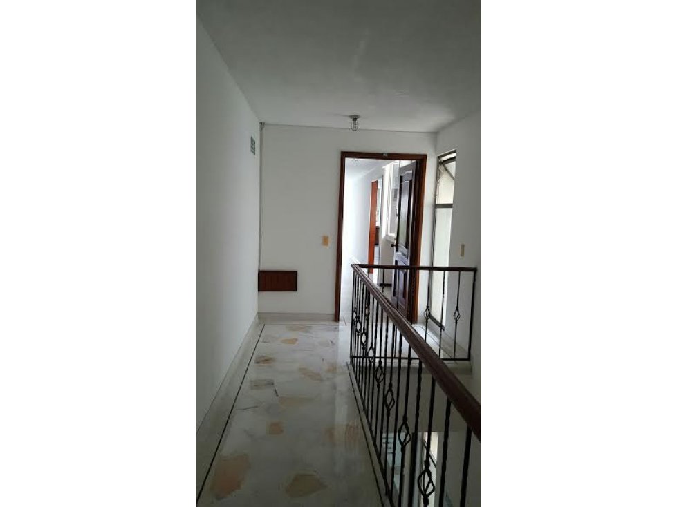 VENTA EDIFICIO AVENIDA SEXTA CALI - 2