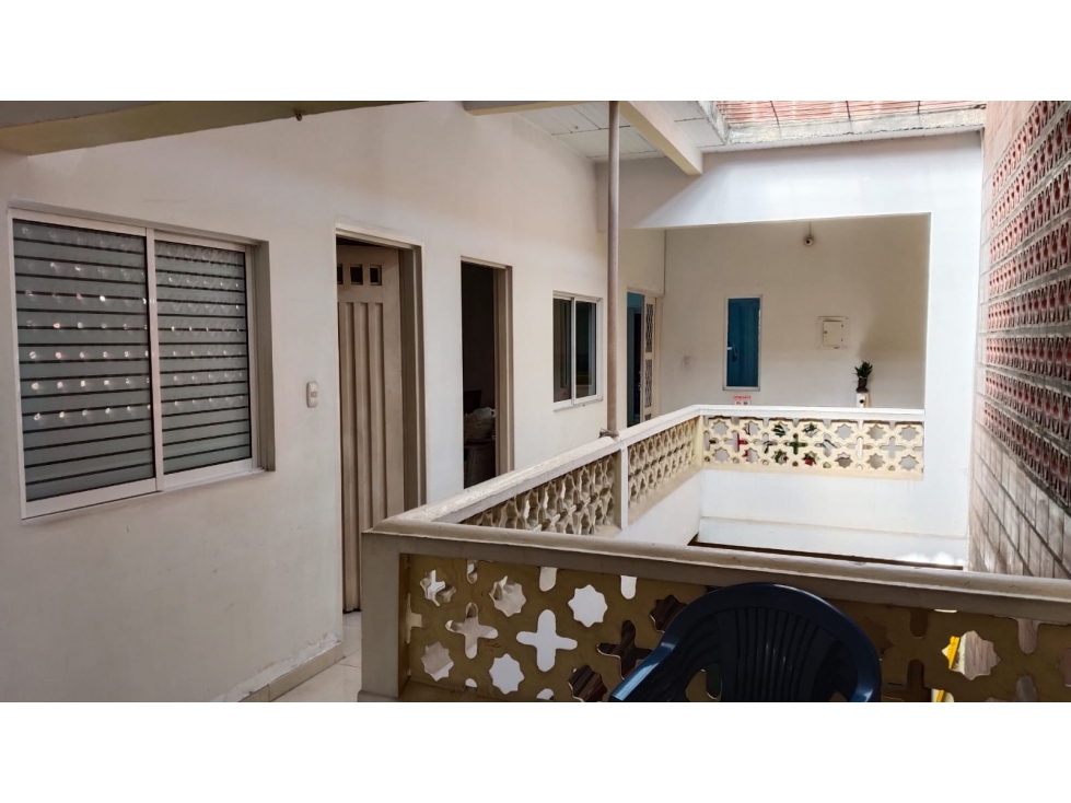 ARRIENDO BODEGA CON LOCAL Y OFICINAS BARRIO GUAYAQUIL CALI — foto 3