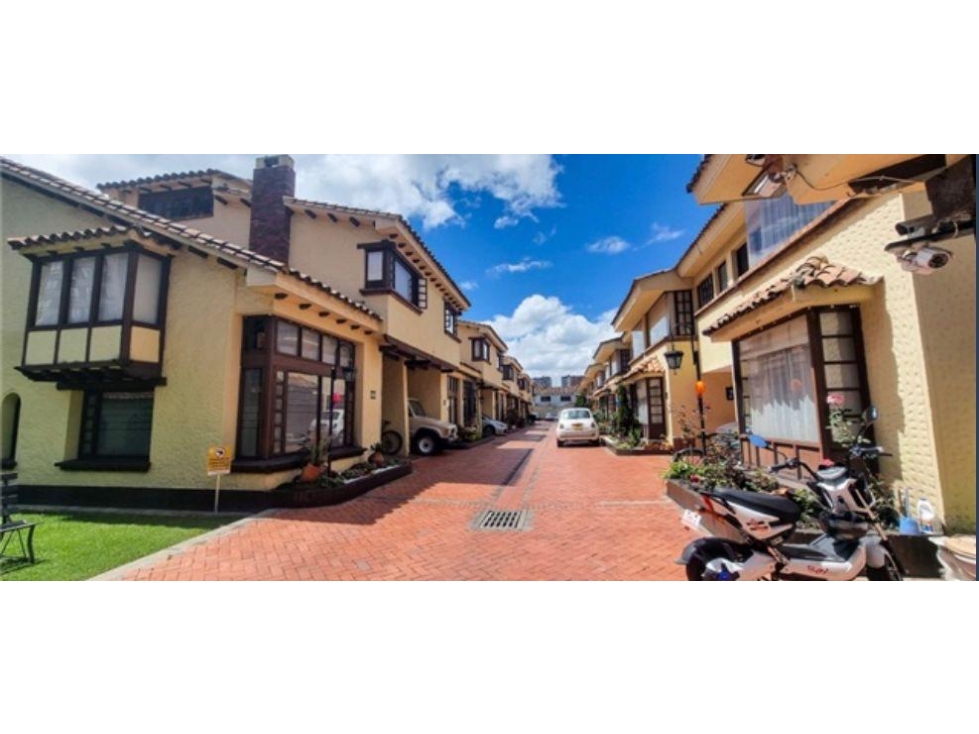Casa en venta - Caobos Salazar