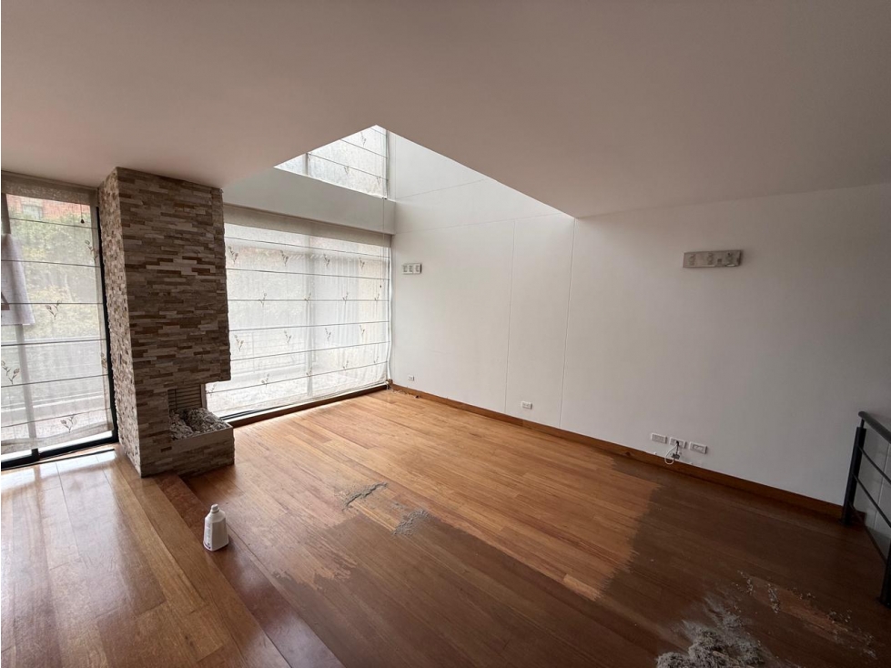 Casa en venta - Bosque de Pinos - Bogotá — foto 2