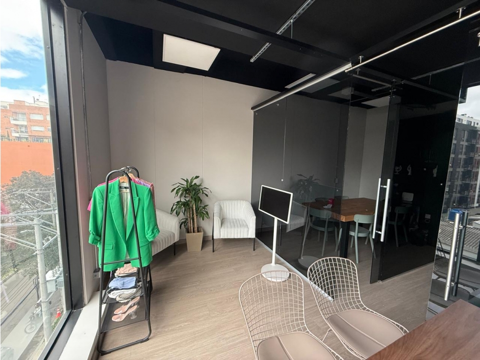 Oficina en renta - Santa Bárbara Oriental - Bogotá — foto 3