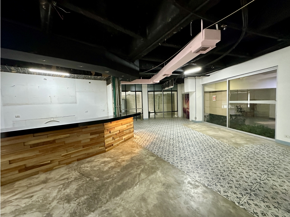 Arriendo de Local en Medellín, sector Milla de Oro — foto 3