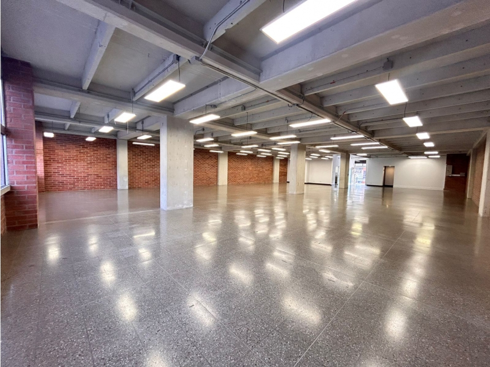 Arriendo de Oficina en Guayabal - Medellín — foto 5