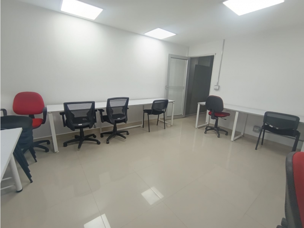 Arriendo de oficina en Medellin, sector Estadio — foto 3