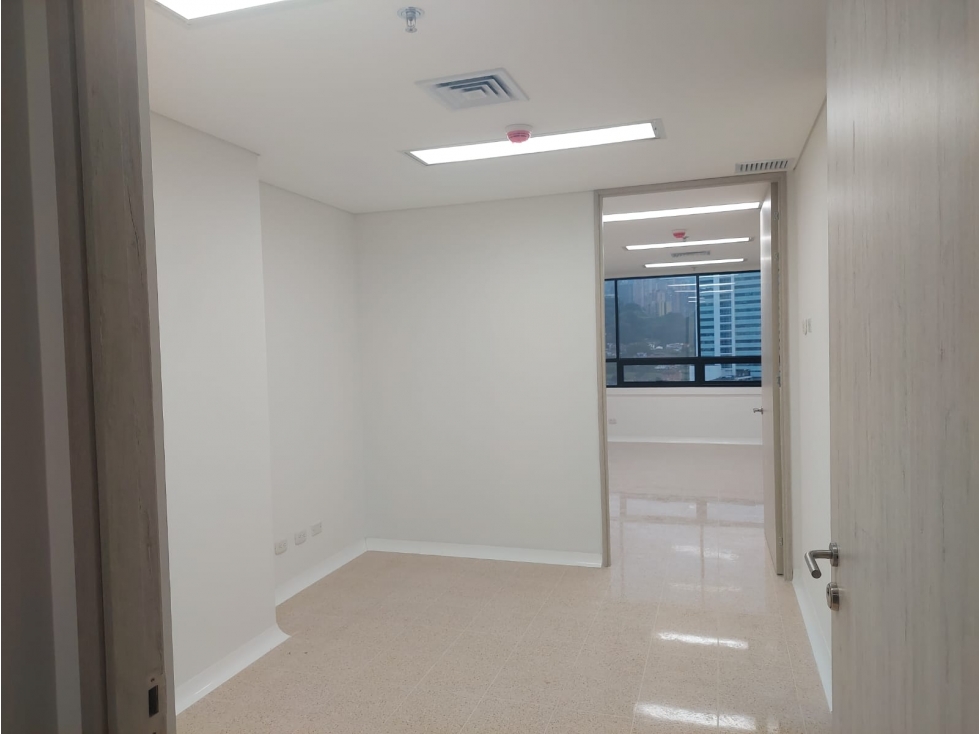 Venta de consultorio en Envigado, sector las Vegas - 4