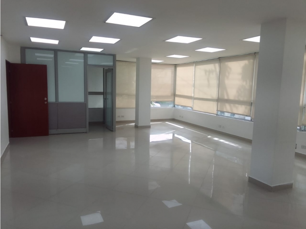 Arriendo de oficina en Medellin, sector Estadio — foto 5