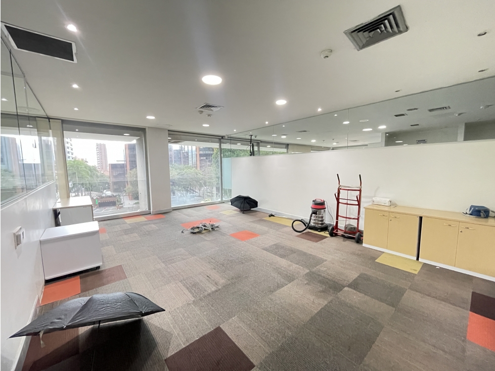 Arriendo de oficina en Milla de Oro - Medellín — foto 2