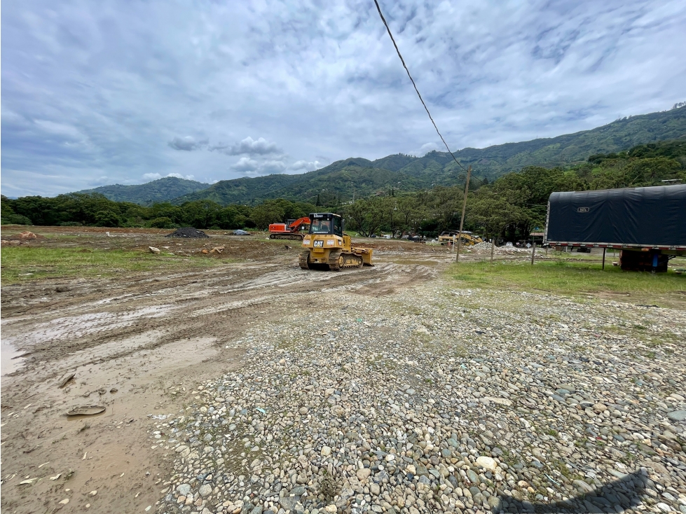 Arriendo y venta de lote industrial en Barbosa sobre autopista Norte