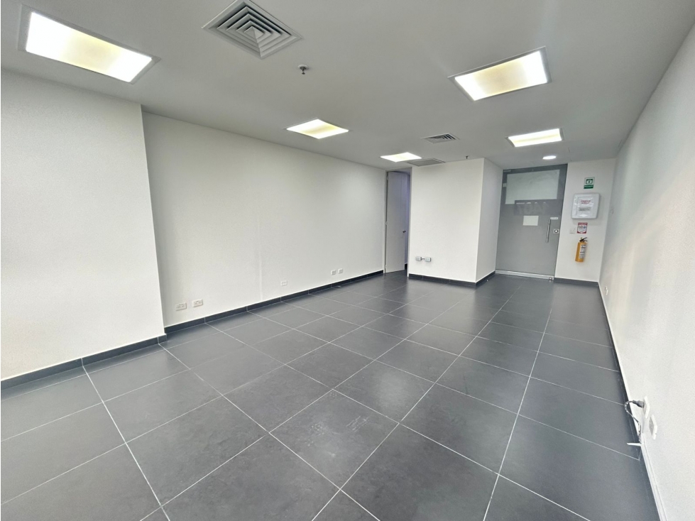venta de Oficina o Consultorio en Av. Las Vegas - Envigado