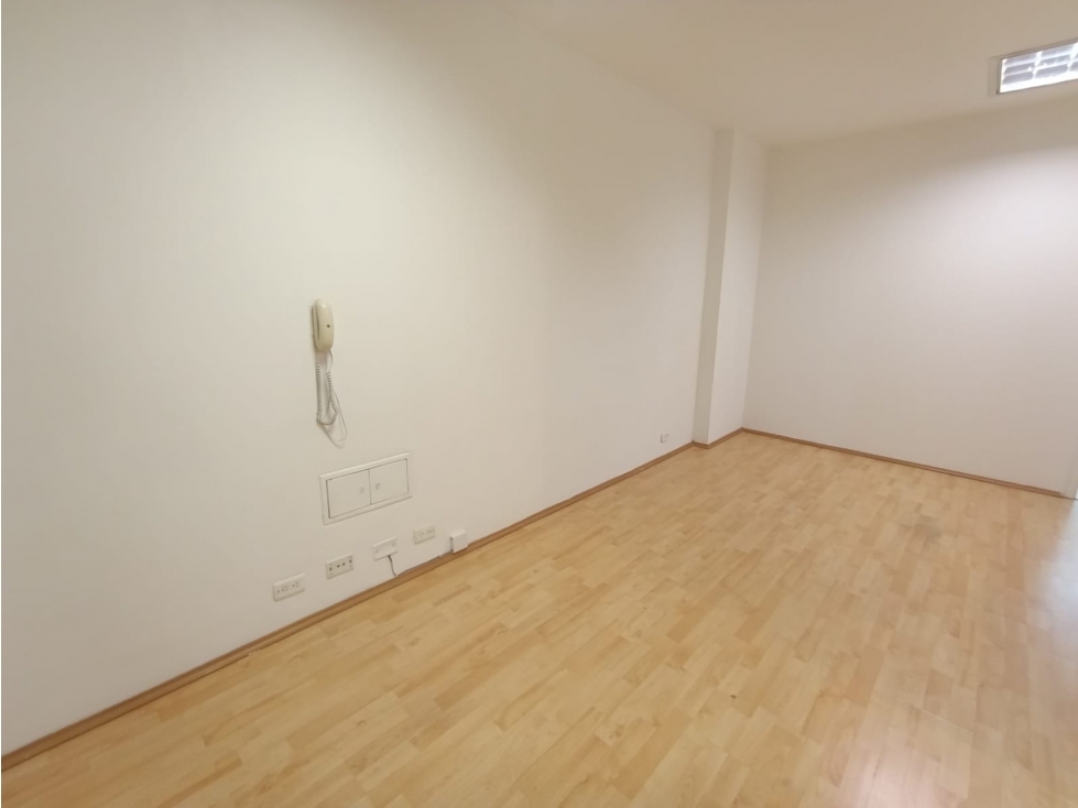 Arriendo de Oficina en el Tesoro - Medellín — foto 2