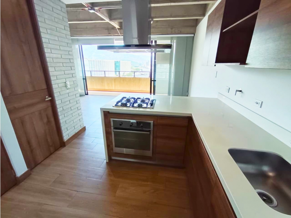 Arriendo de apartamento en el Poblado, sector ciudad del río. — foto 4