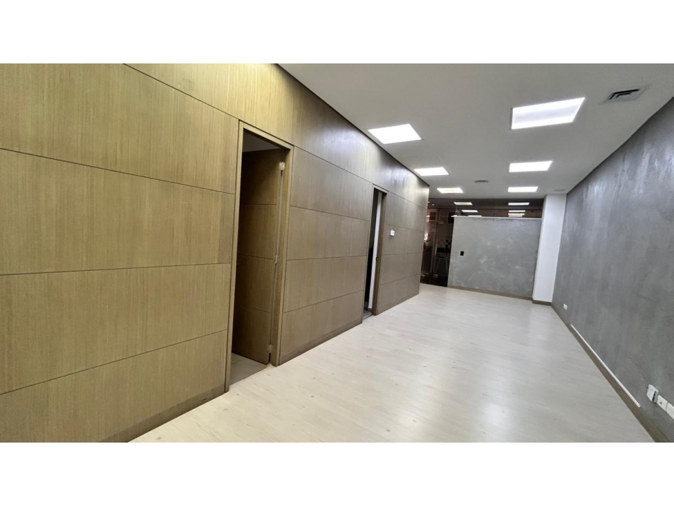 Arriendo de Oficina en Ciudad Del Río - Medellín — foto 5