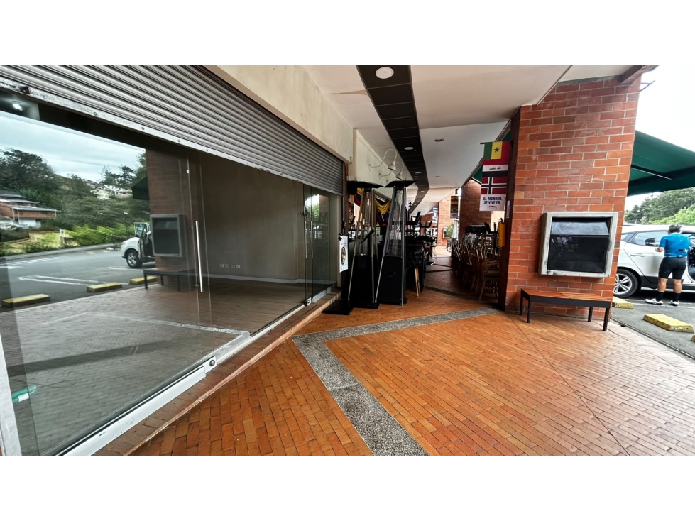 Arriendo de Local Comercial en Alto de las Palmas — foto 2