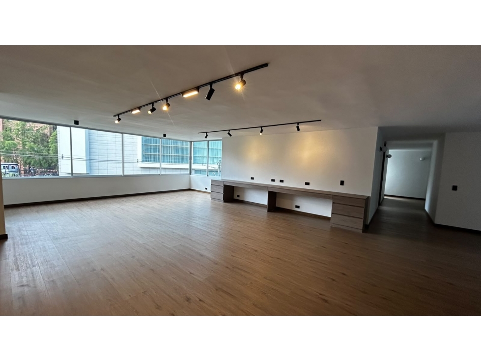 Arriendo apartamento en el Poblado, sector Milla de Oro — foto 4