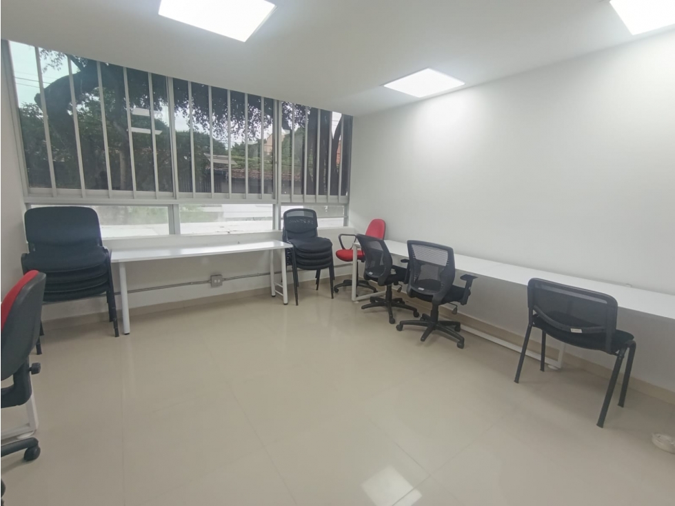 Arriendo de oficina en Medellin, sector Estadio — foto 4