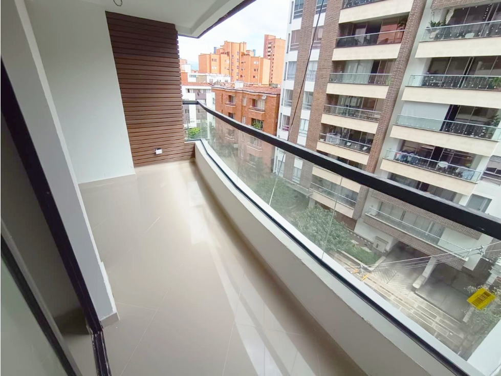 Venta de Apartamento en Laureles, sector Acacias.