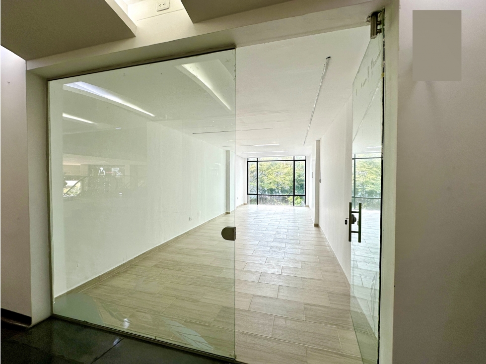 Arriendo Local Comercial en Medellín - sector Milla de Oro — foto 4