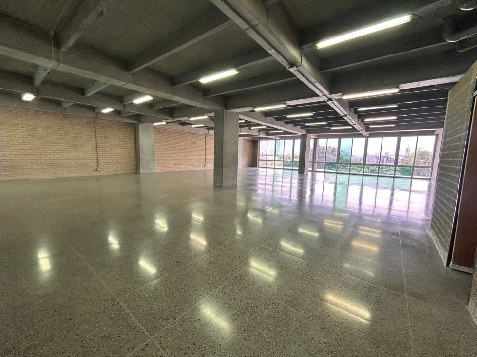 Arriendo de Oficina en Guayabal - Medellín — foto 4