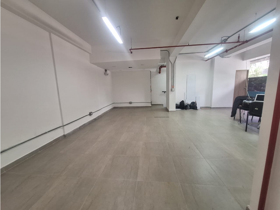 Arriendo Local comercial en Ciudad Del Rio - Medellin — foto 5