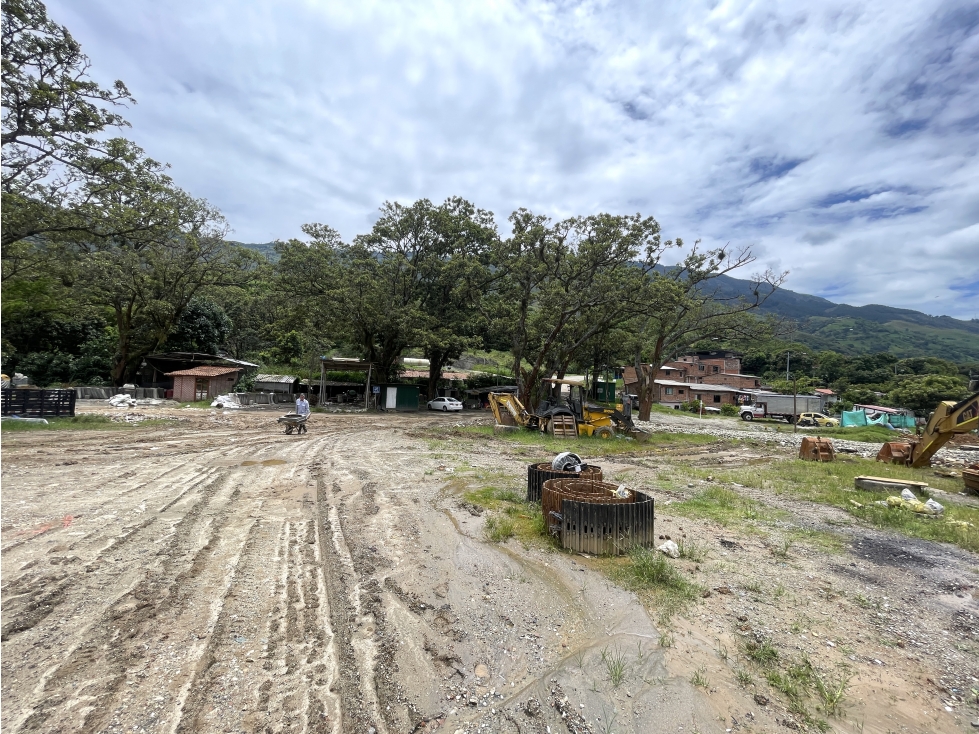 Arriendo y venta de lote industrial en Barbosa sobre autopista Norte — foto 4