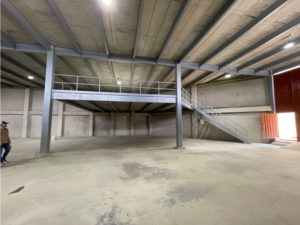 Venta / Arriendo de Bodega en Guarne - 1
