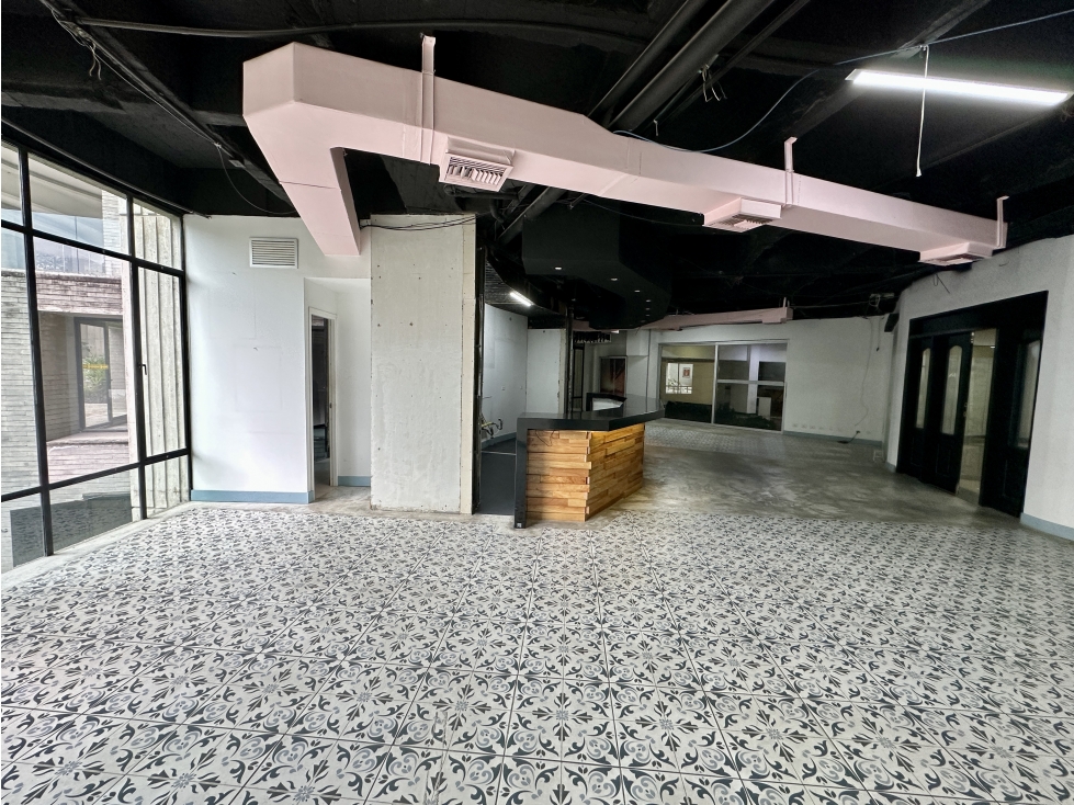Arriendo de Local en Medellín, sector Milla de Oro — foto 2