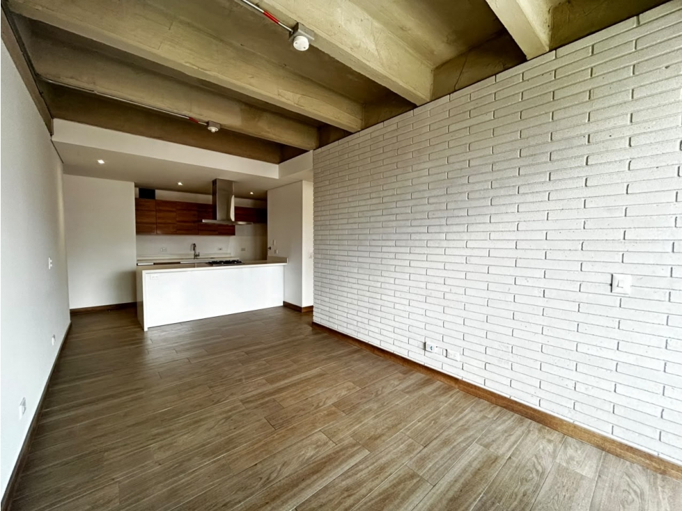 Venta de apartamento en el Poblado, sector ciudad del río.