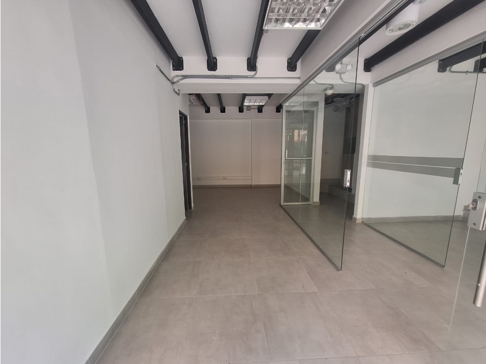 Arriendo Local comercial en Ciudad Del Rio - Medellin — foto 6