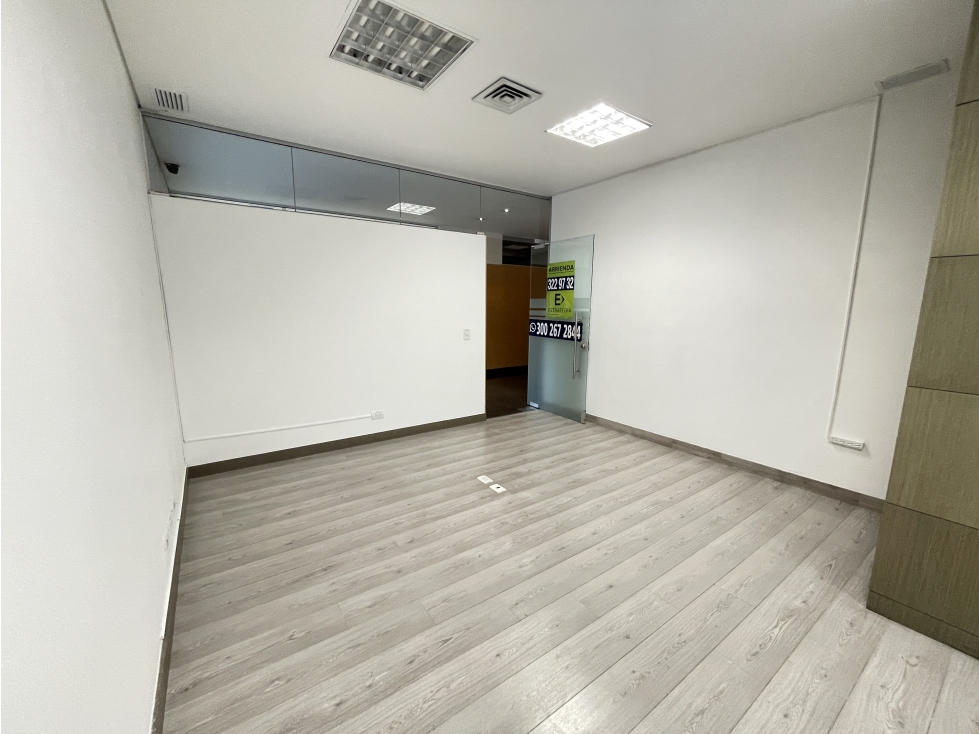 Venta de Oficina en Ciudad Del Río - Medellín — foto 4